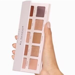 Black Friday Sale 💋 Wander Beauty In Nude Eyeshadow Palette